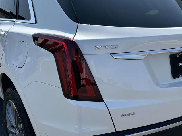 Certified 2025 Cadillac XT5 Premium Luxury w/ Technology Package AWD/4WD image 9