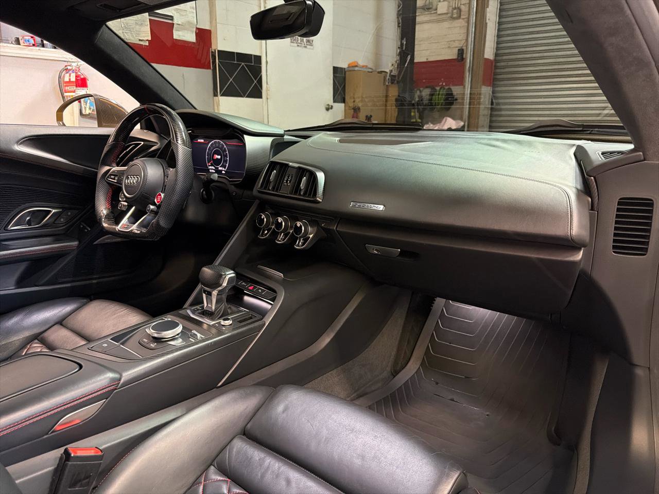 Used 2017 Audi R8 V10 plus image 26