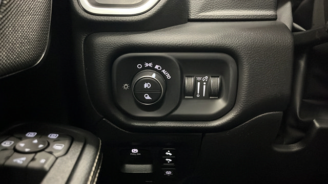 New 2027 RAM 1500 Laramie w/ Night Edition AWD/4WD image 32