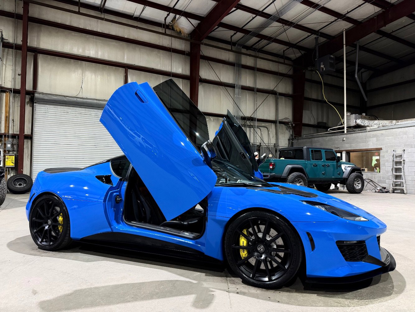 Used 2021 Lotus Evora image 3