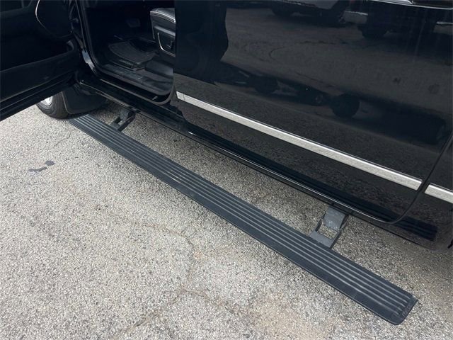 Used 2021 RAM 1500 Limited w/ Body Color Bumper Group image 23