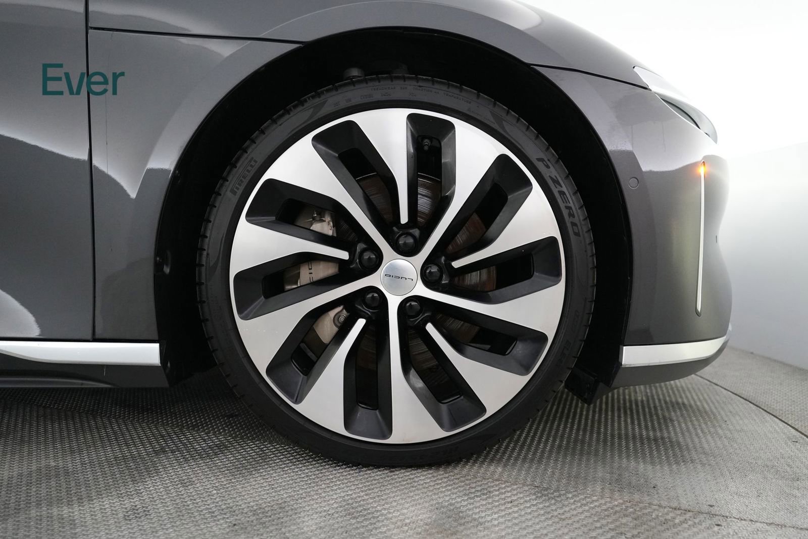 Used 2023 Lucid Air Grand Touring image 20