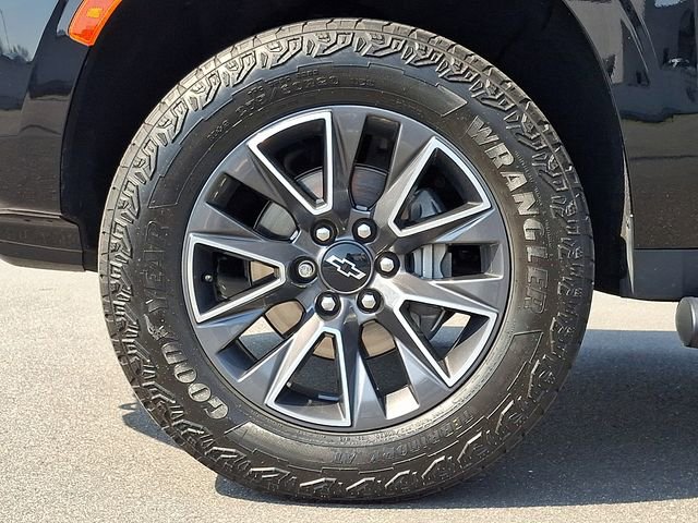 Used 2023 Chevrolet Tahoe Z71 w/ Luxury Package image 8