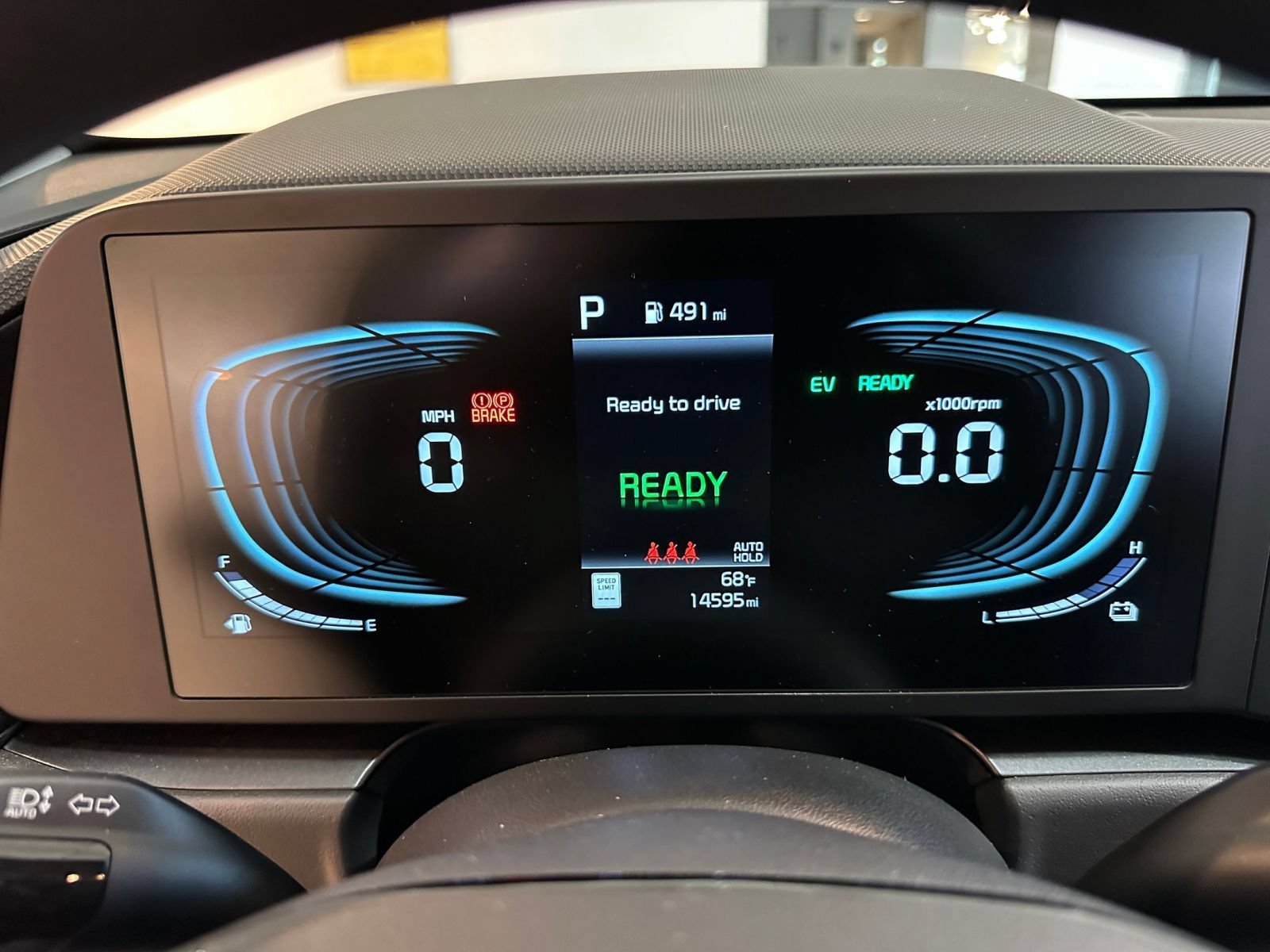 Used 2026 Kia Niro LX FWD image 39