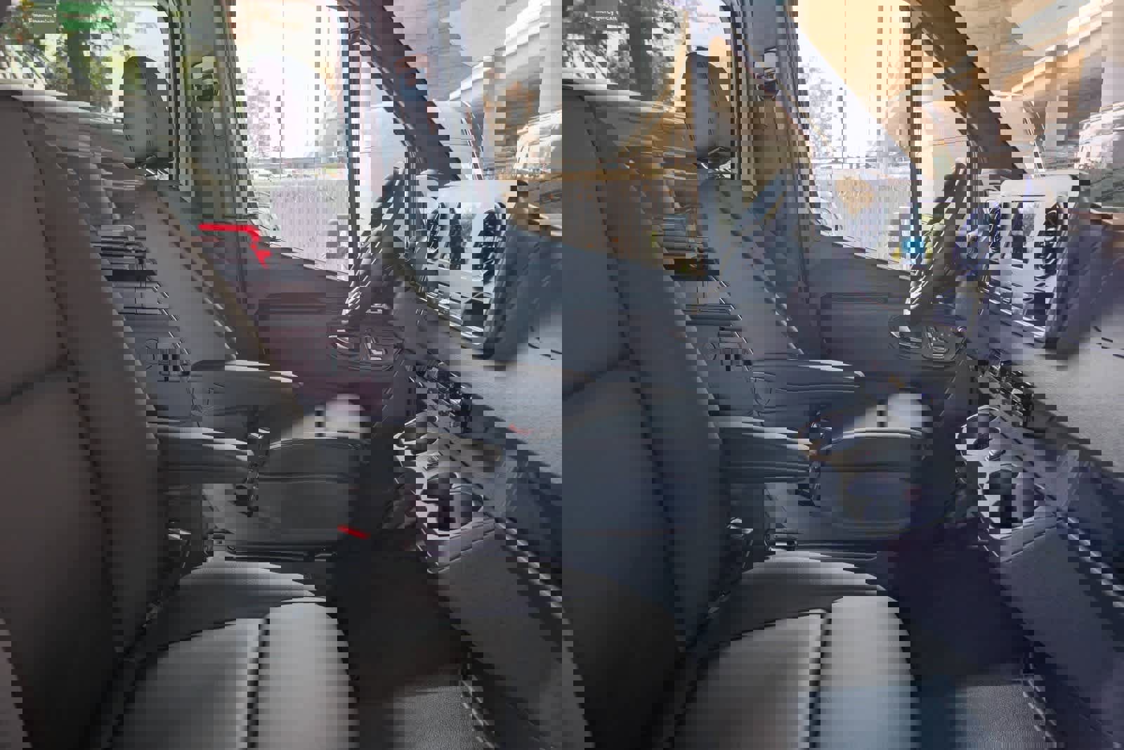 Used 2024 Mercedes-Benz Sprinter 2500 image 17