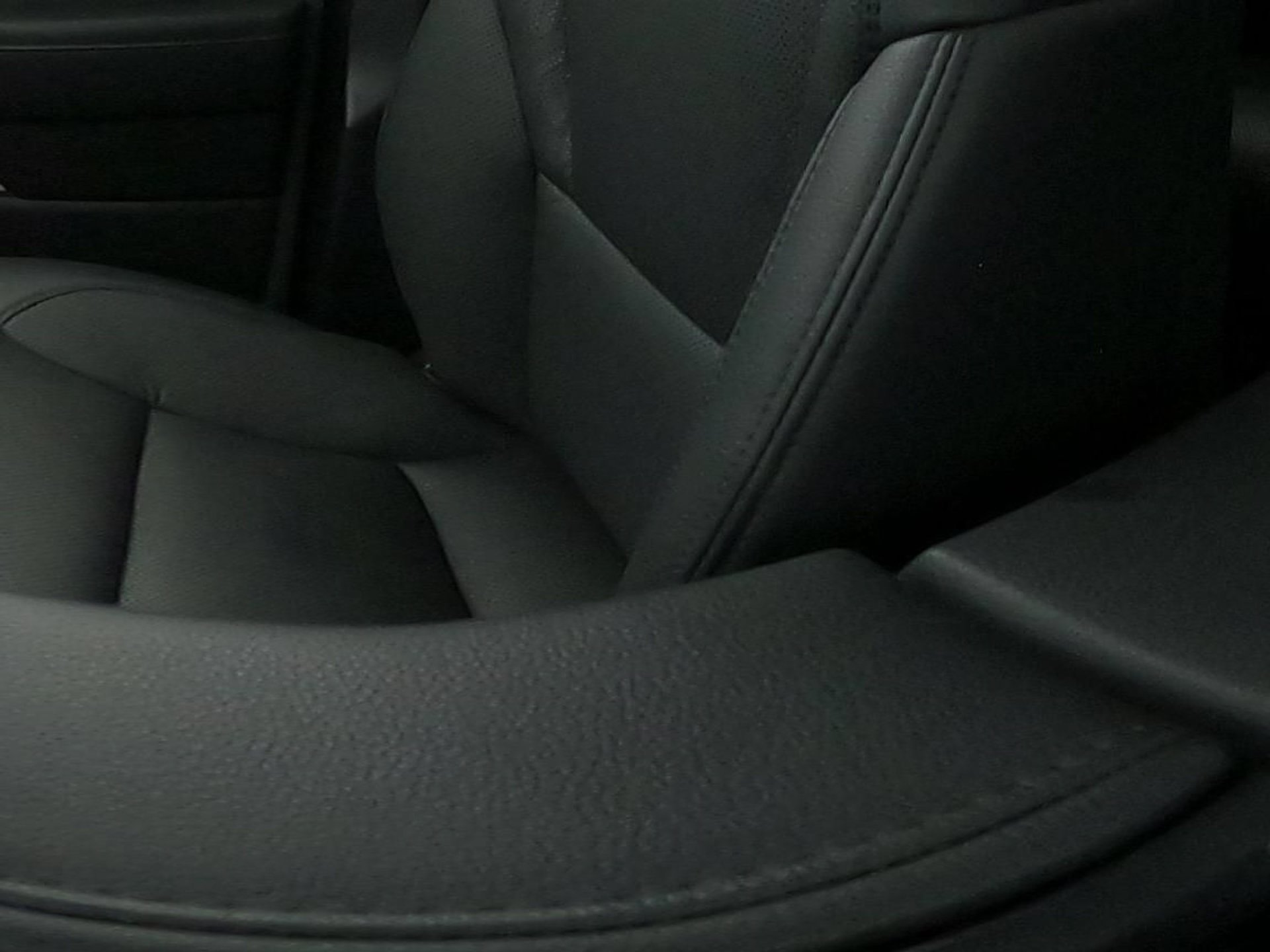 Used 2025 Toyota Tundra Limited AWD/4WD image 31