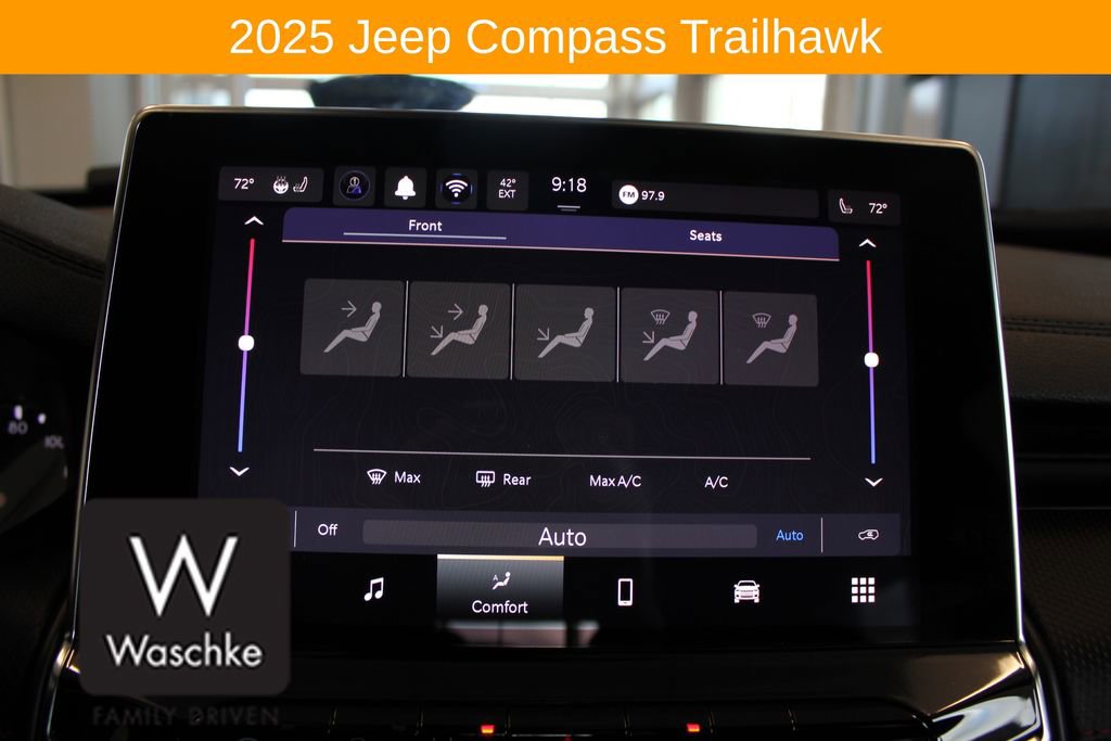 Used 2025 Jeep Compass Trailhawk w/ Trailhawk Convenience Group AWD/4WD image 49