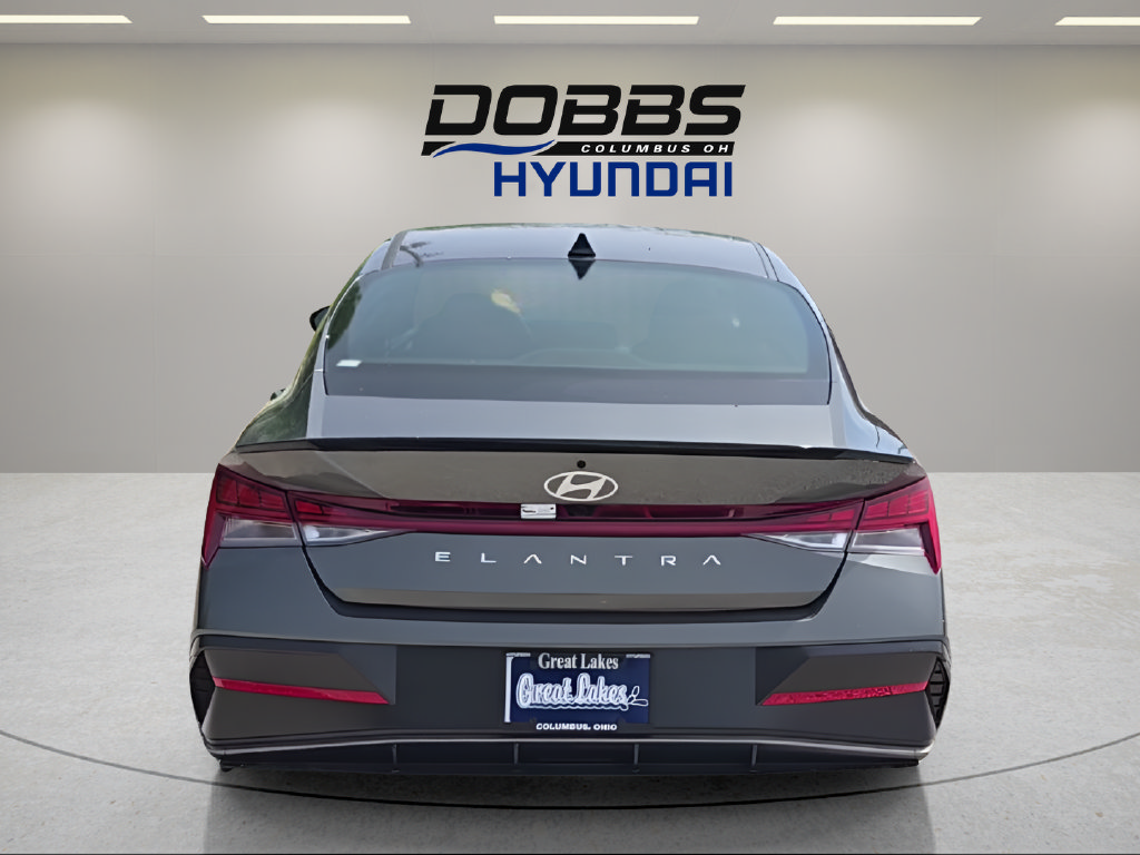 New 2026 Hyundai Elantra SEL Sport Premium FWD image 4