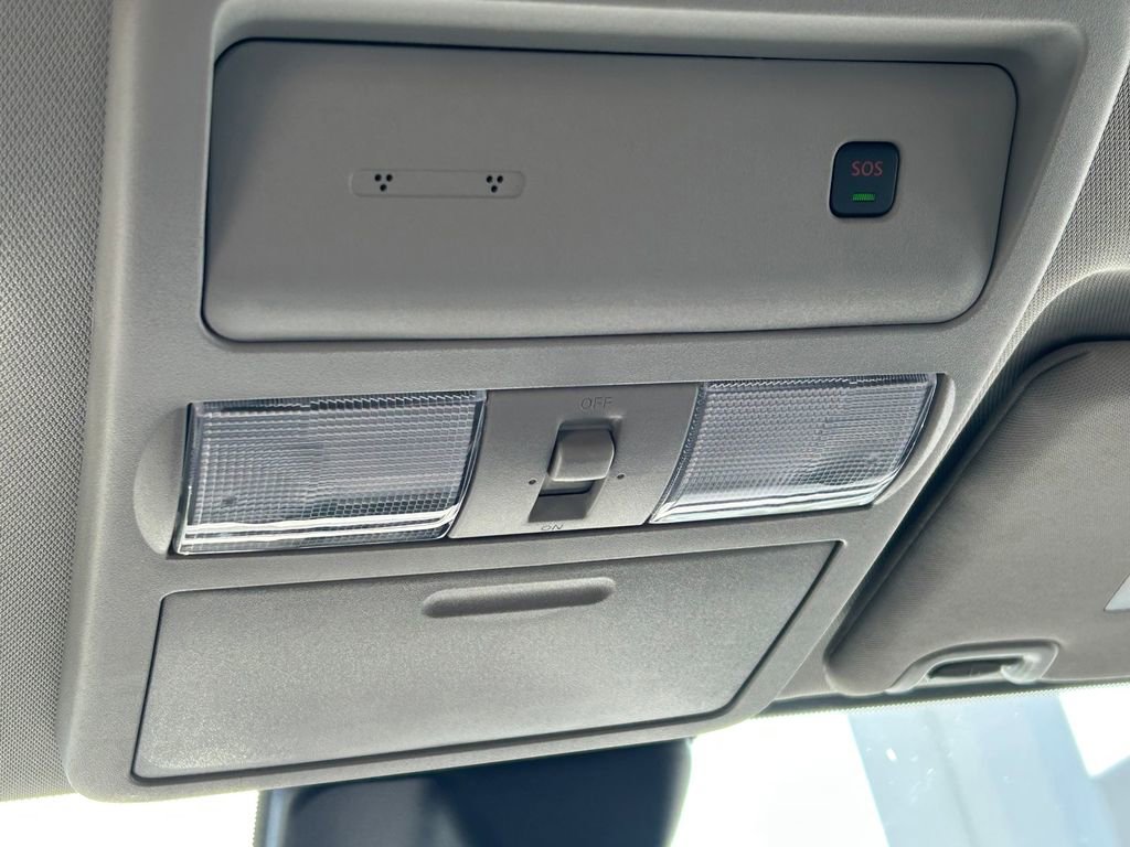 Used 2026 Nissan Frontier SV image 15