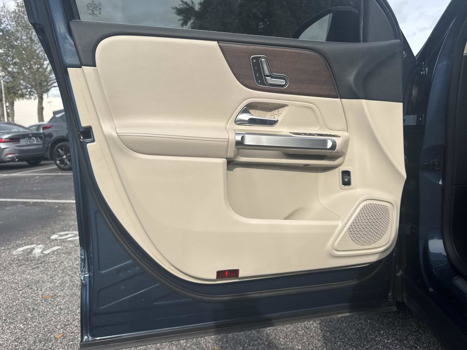 Used 2021 Mercedes-Benz GLB 250 image 16