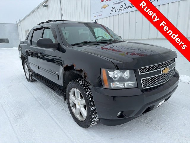 Used 2013 Chevrolet Avalanche LT image 3
