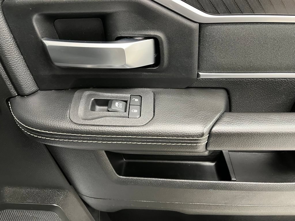 Used 2025 RAM 2500 Big Horn AWD/4WD image 55