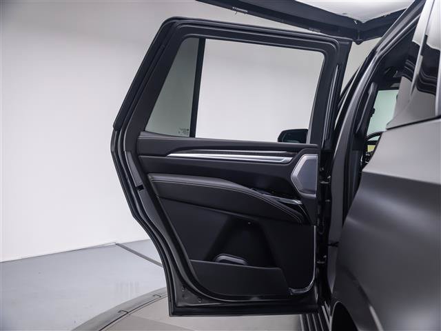 Used 2026 Cadillac Escalade V AWD/4WD image 29