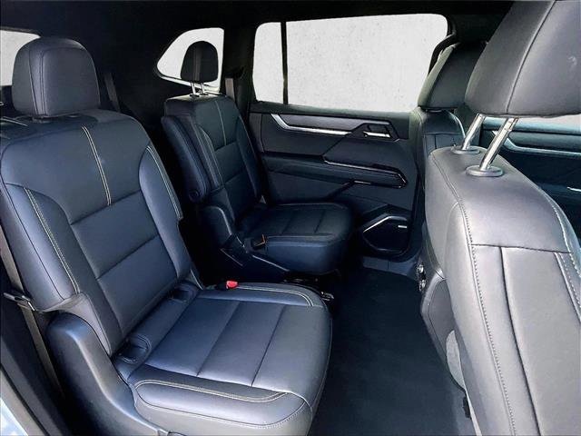 Certified 2024 GMC Acadia Elevation w/ Luxury Package image 28