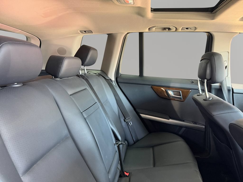 Used 2015 Mercedes-Benz GLK 250 BlueTEC 4MATIC w/ Premium 1 Package image 23