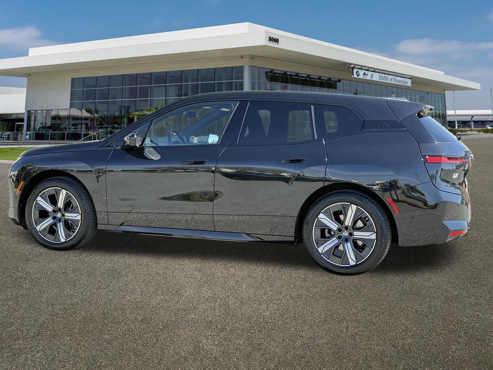 Used 2026 BMW iX xDrive60 image 6