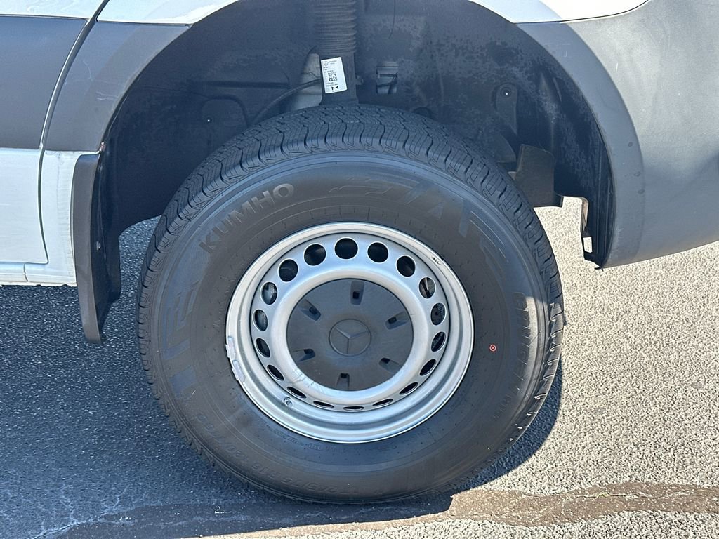 Used 2023 Mercedes-Benz Sprinter 2500 image 12