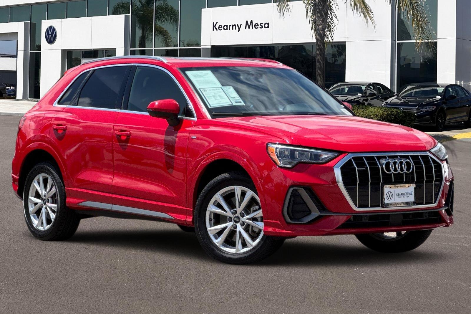 Used 2022 Audi Q3 2.0T Premium image 2