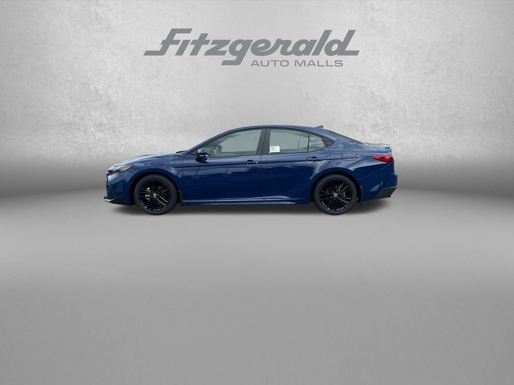 Used 2026 Toyota Camry SE FWD image 5