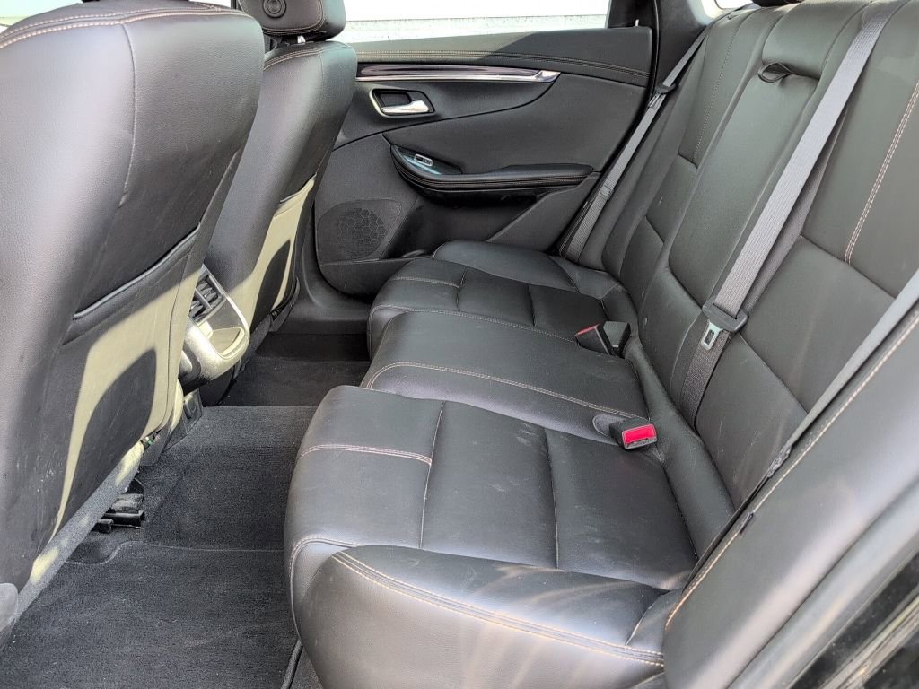 Used 2016 Chevrolet Impala LT w/ Leather Package FWD image 10