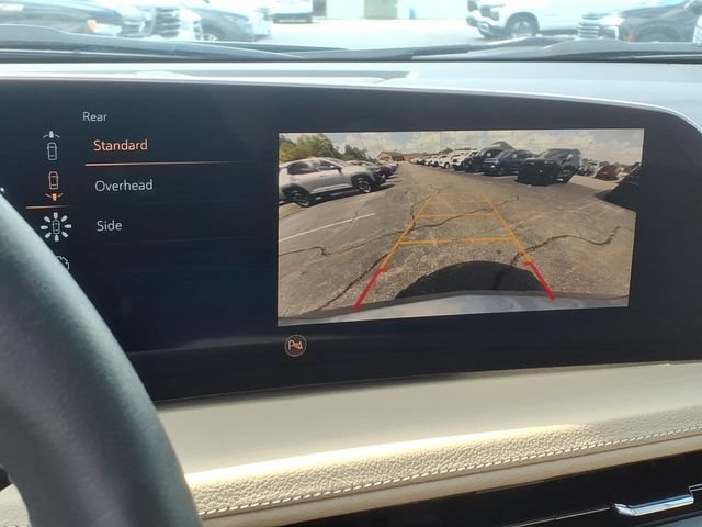 Used 2025 Cadillac XT4 Premium Luxury w/ Technology Package AWD/4WD image 23