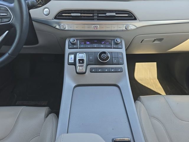 Used 2022 Hyundai Palisade Calligraphy w/ Winter Package FWD image 3