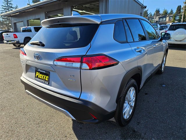 Used 2024 Toyota Corolla Cross LE image 5