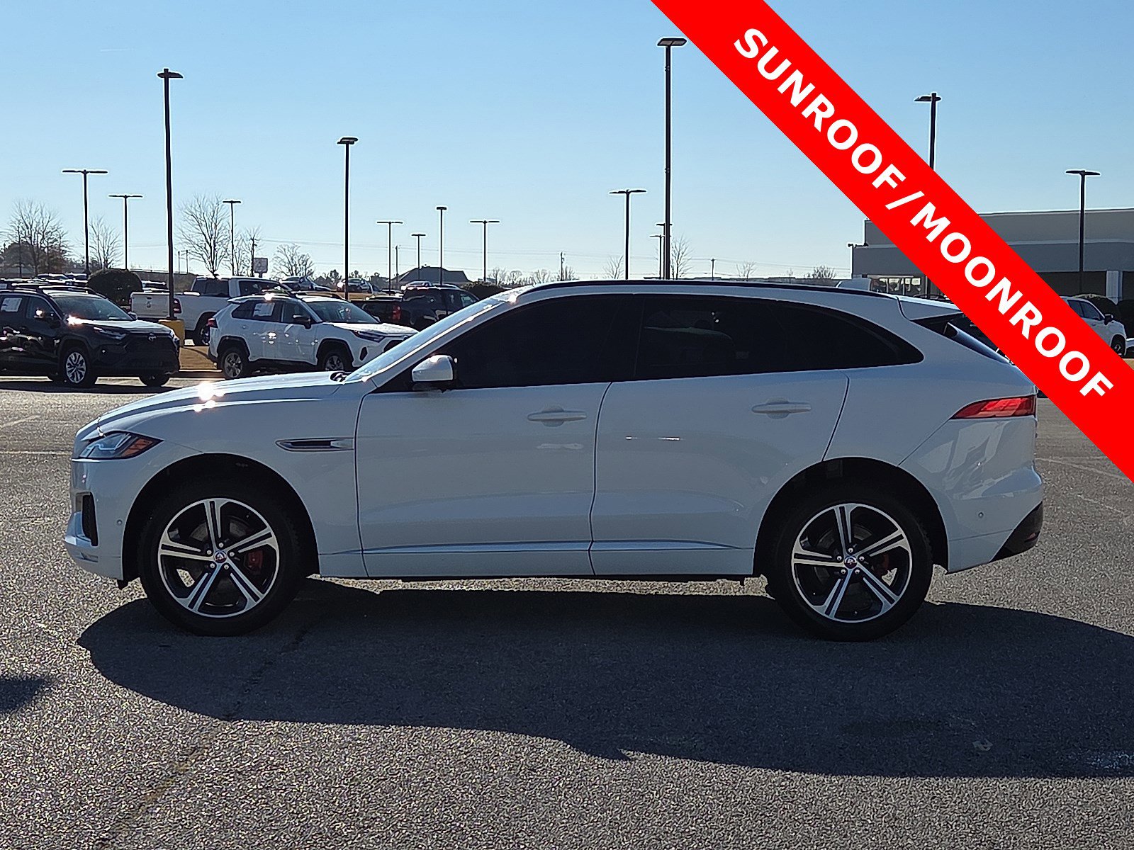 Used 2017 Jaguar F-PACE S image 3