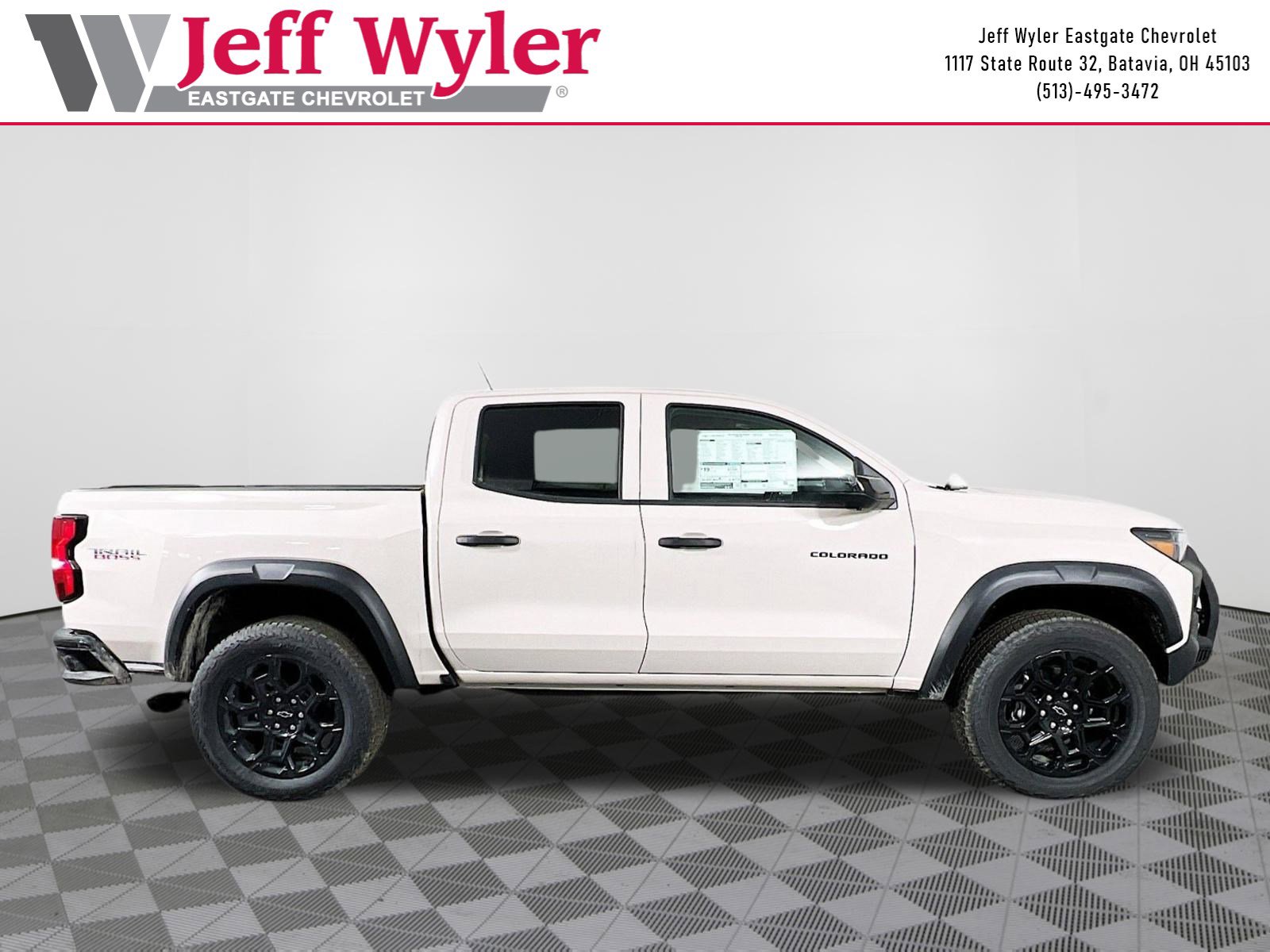 New 2026 Chevrolet Colorado Trail Boss w/ Off-Road Front Bumper Package image 32