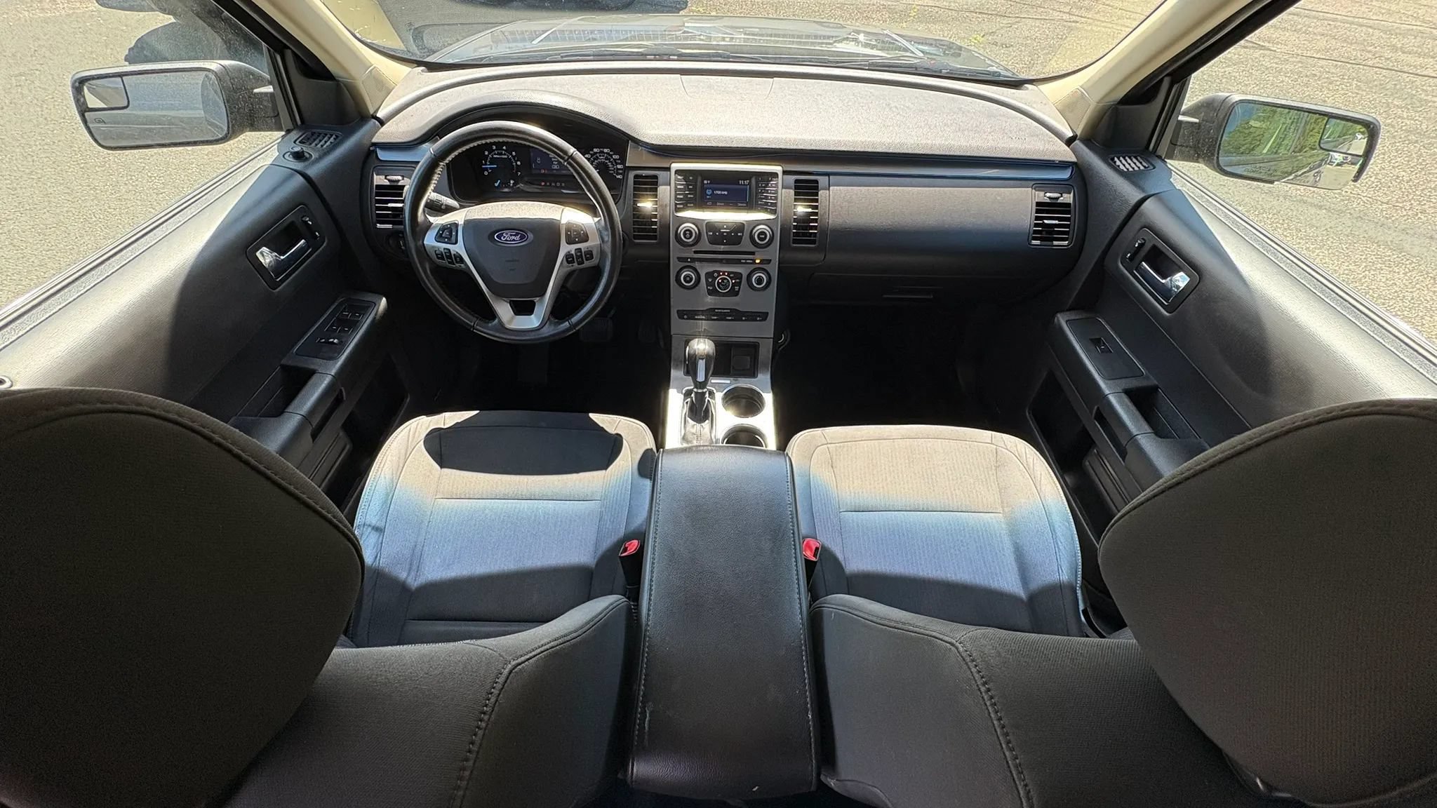 Used 2018 Ford Flex SE FWD image 24