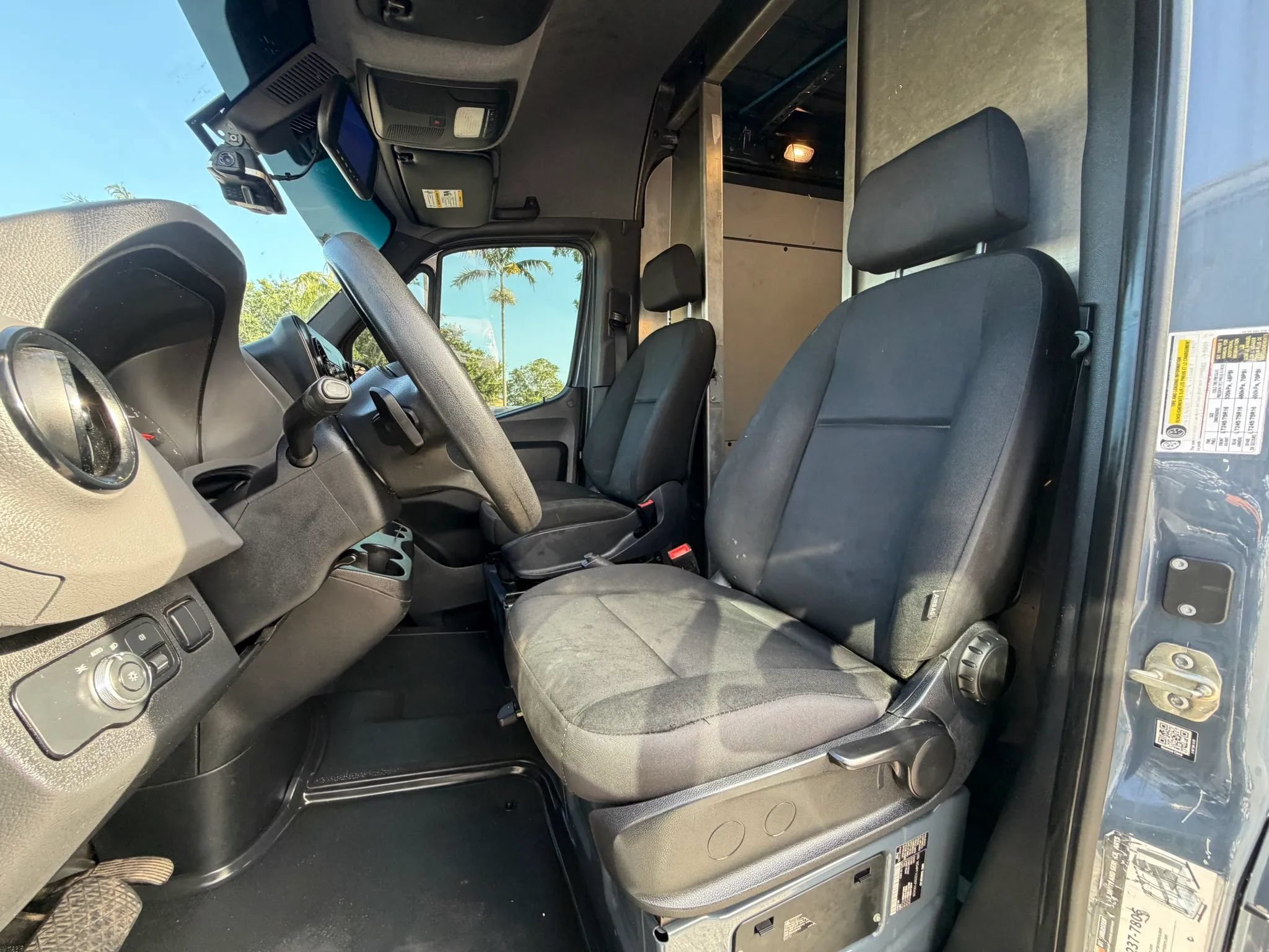 Used 2019 Mercedes-Benz Sprinter 170 image 15