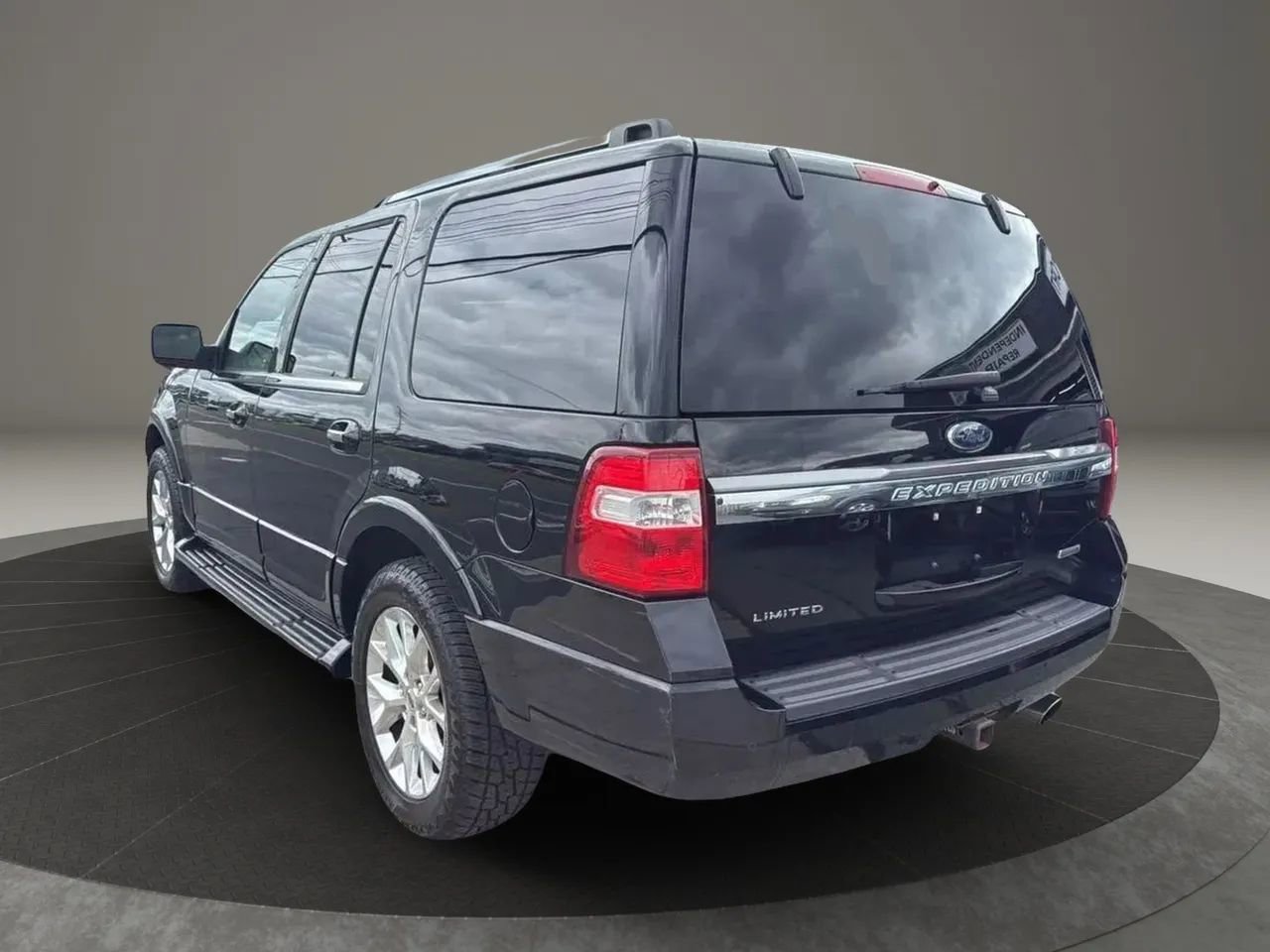 Used 2017 Ford Expedition Limited image 7