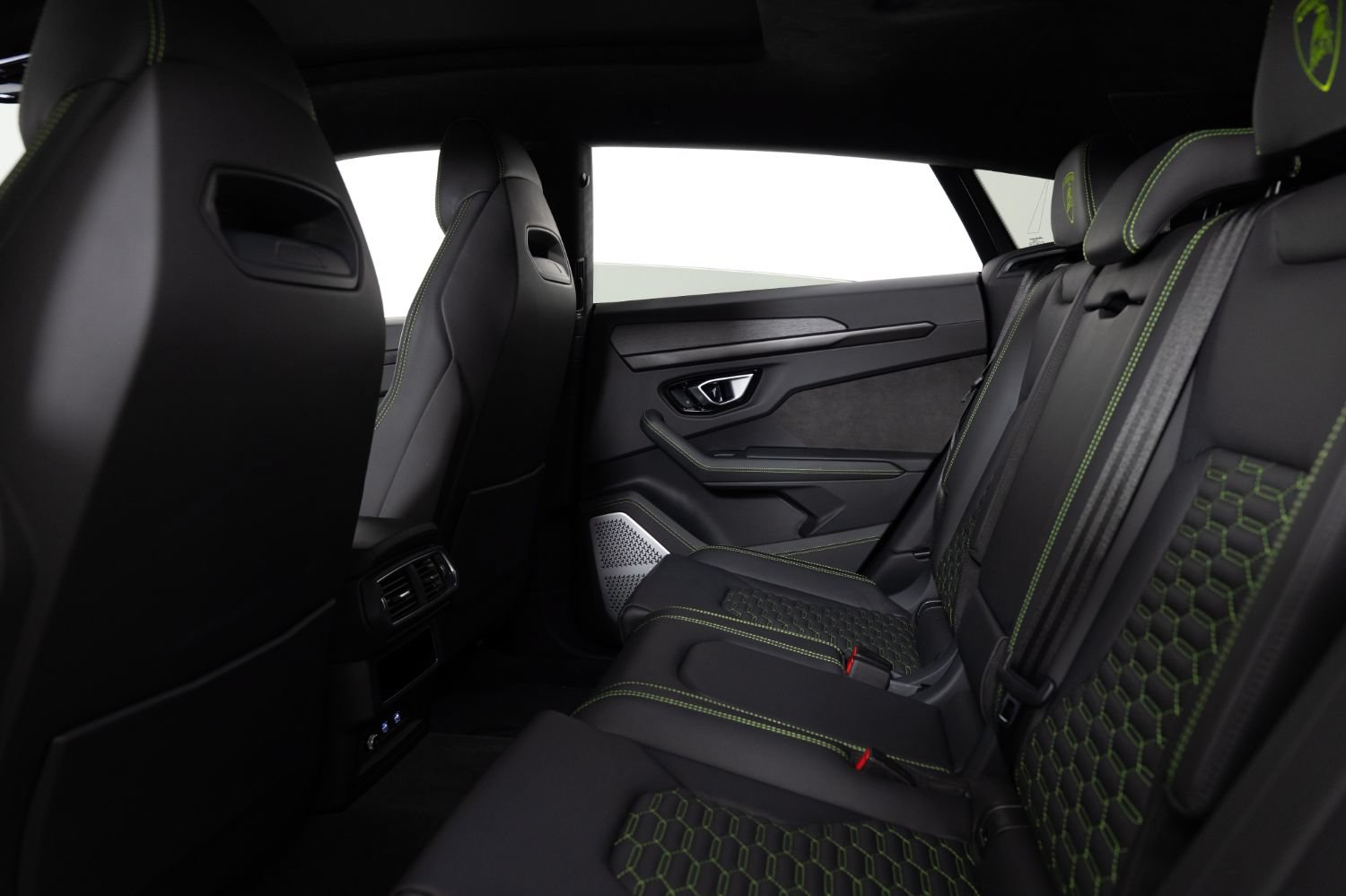 Used 2021 Lamborghini Urus AWD/4WD image 31