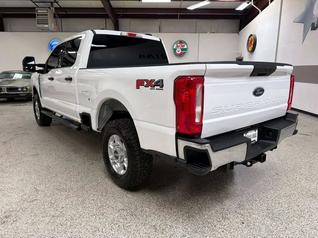 Used 2025 Ford F250 XLT w/ FX4 Off-Road Package AWD/4WD image 5