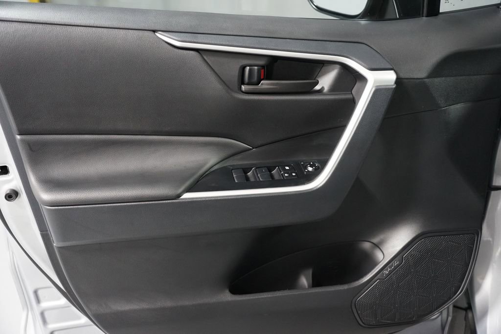 Used 2024 Toyota RAV4 LE image 28