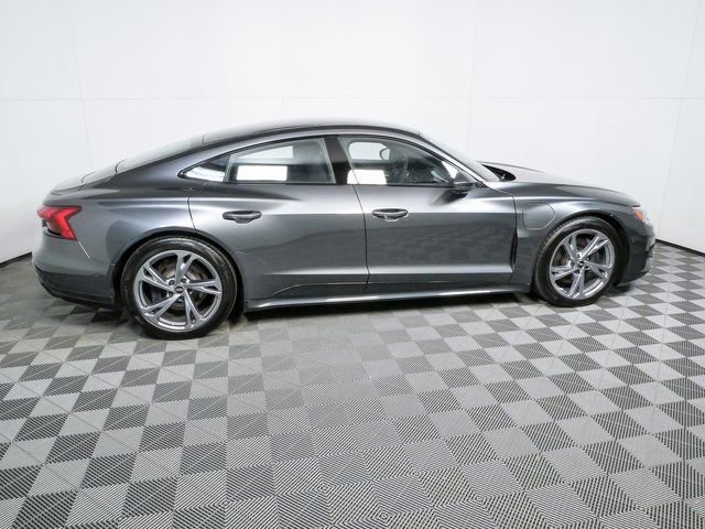 Used 2023 Audi e-tron GT Prestige w/ Prestige Package image 2