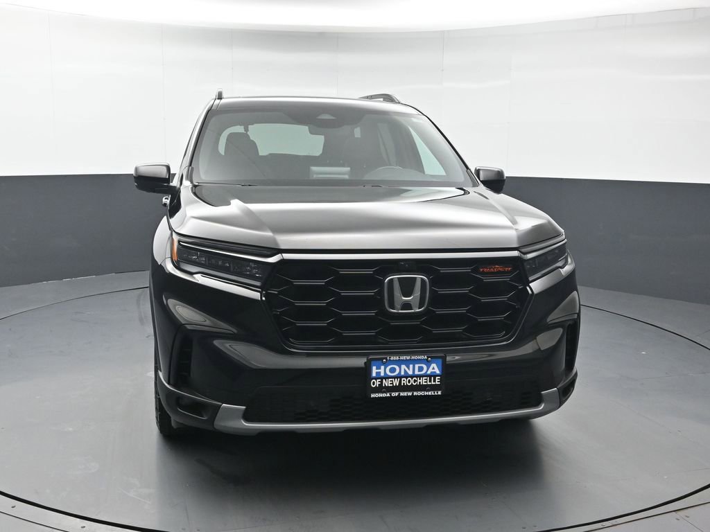 Certified 2023 Honda Pilot TrailSport image 11