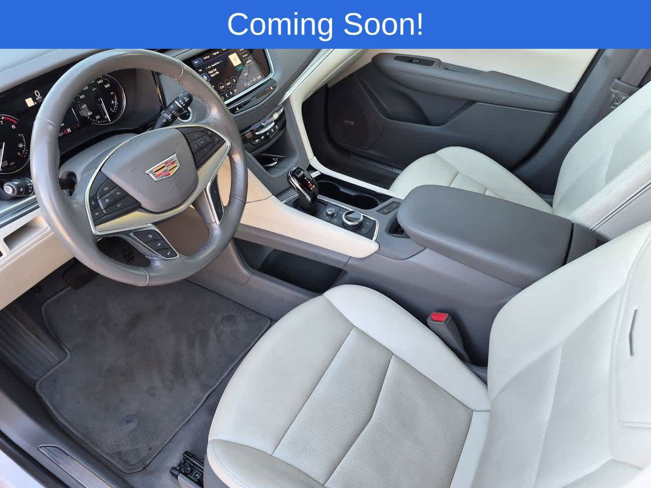 Used 2024 Cadillac XT5 Premium Luxury AWD/4WD image 2