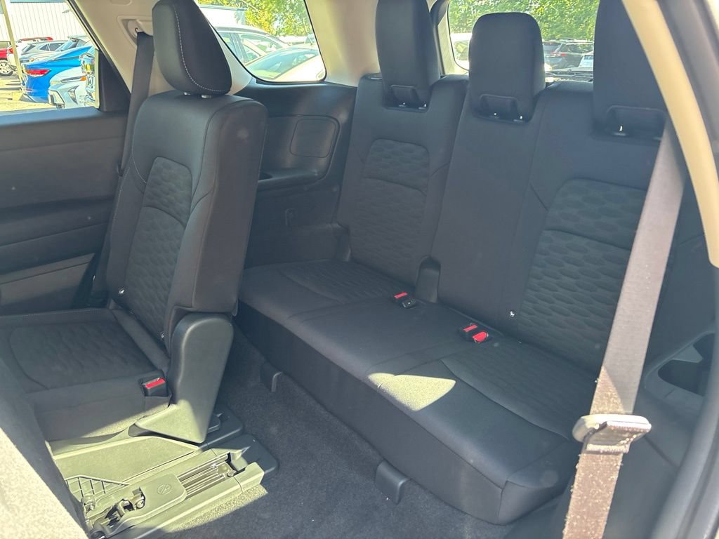 Certified 2025 Nissan Pathfinder SV AWD/4WD image 17