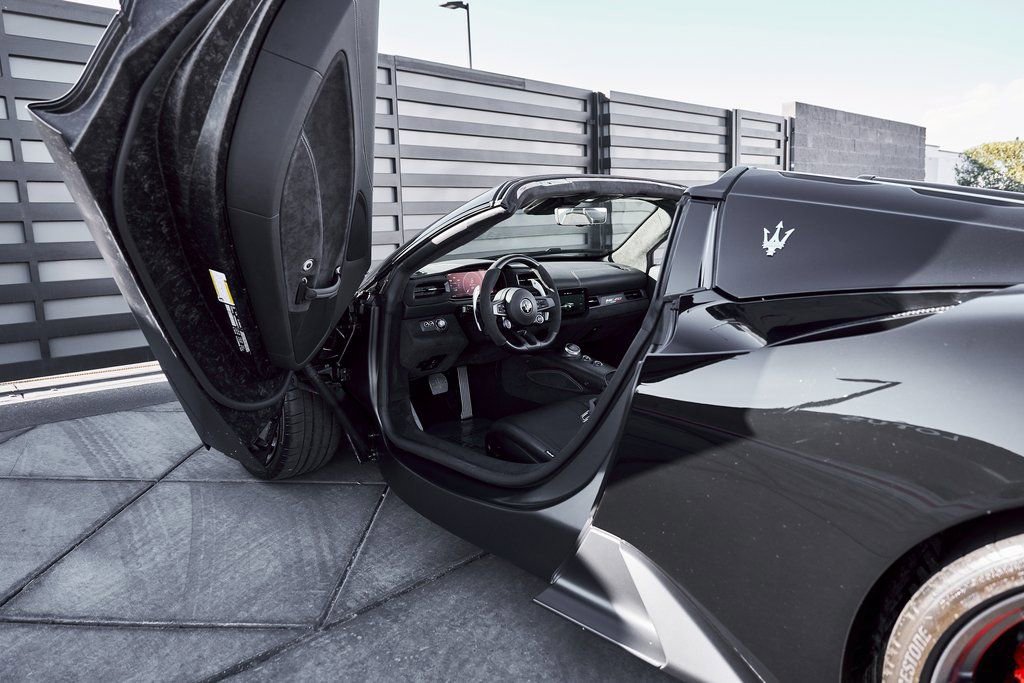 Used 2024 Maserati MC20 Cielo RWD image 32