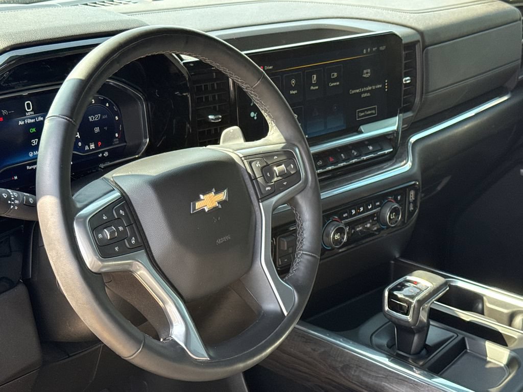 Used 2024 Chevrolet Silverado 1500 LTZ w/ Z71 Off-Road Package AWD/4WD image 17