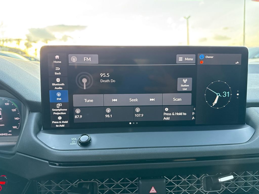 Used 2023 Honda Accord Sport image 12