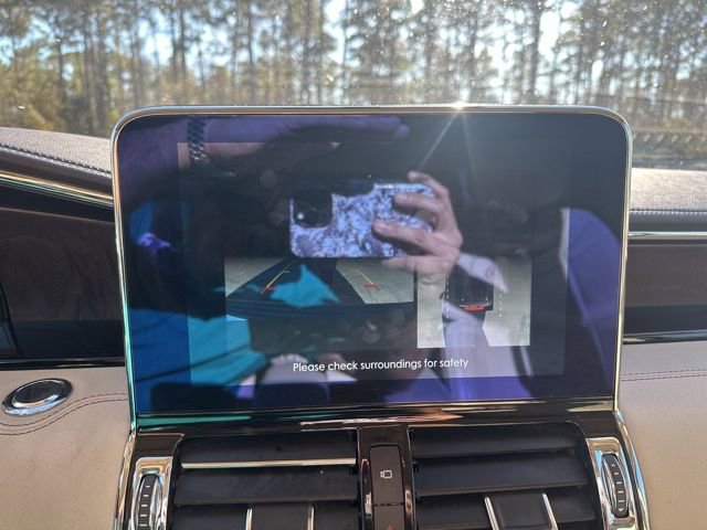 Used 2018 Lincoln Navigator Select w/ Technology Package image 18