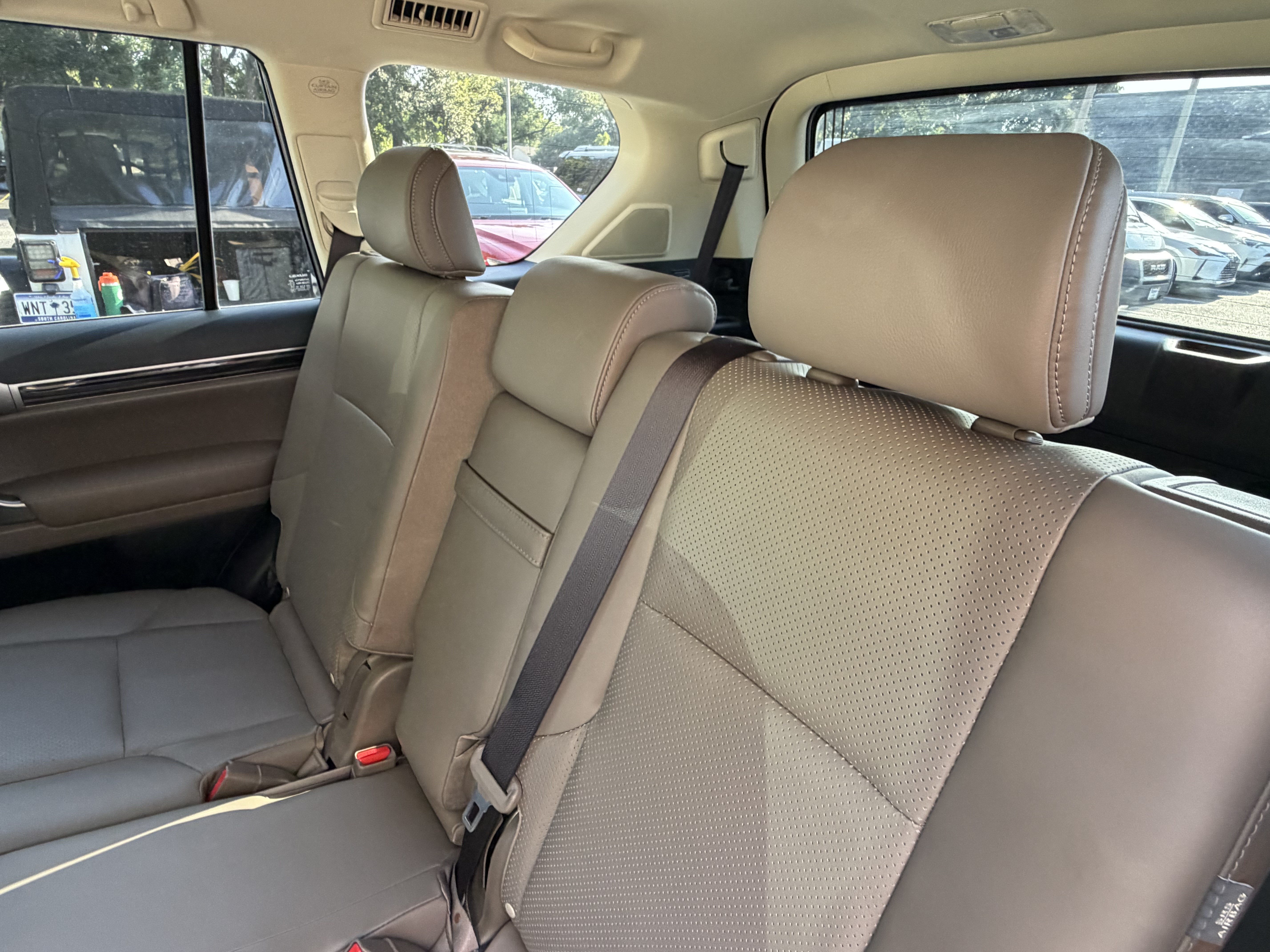 Certified 2023 Lexus GX 460 Luxury w/ Accessory Package AWD/4WD image 33