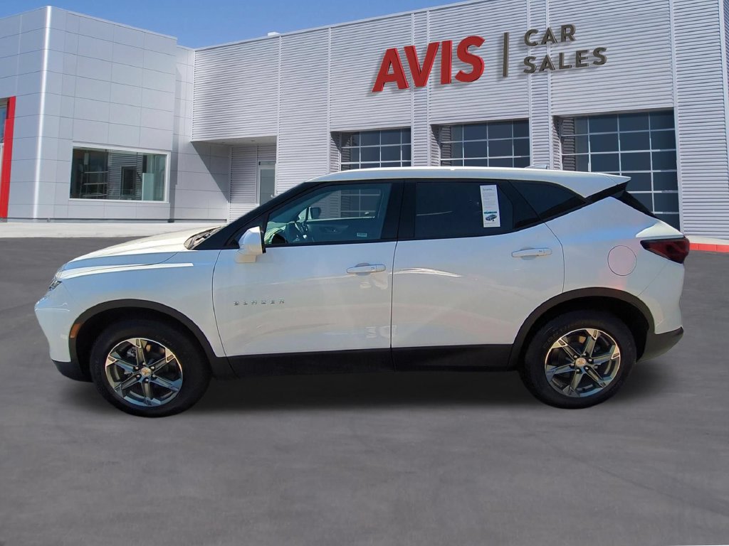 Used 2025 Chevrolet Blazer LT FWD image 10