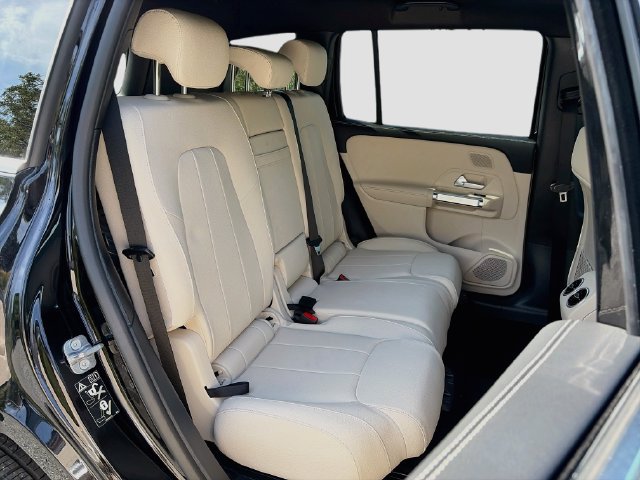 New 2026 Mercedes-Benz GLB 250 4MATIC image 26