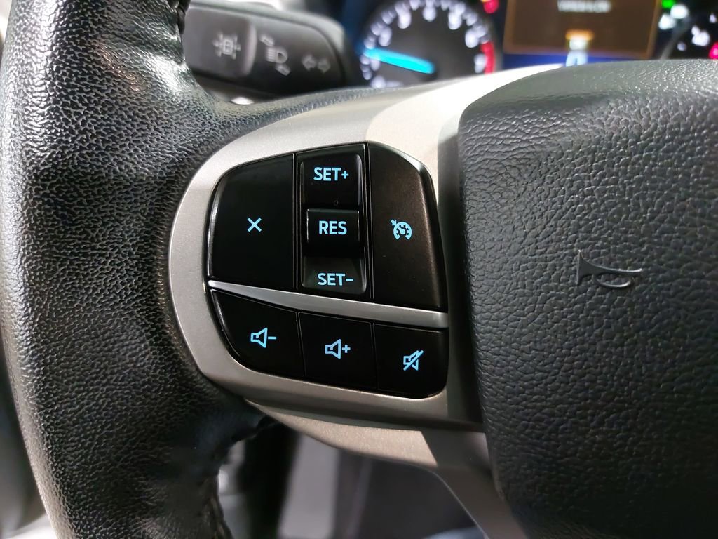 Used 2022 Ford Explorer XLT w/ Equipment Group 202A image 17