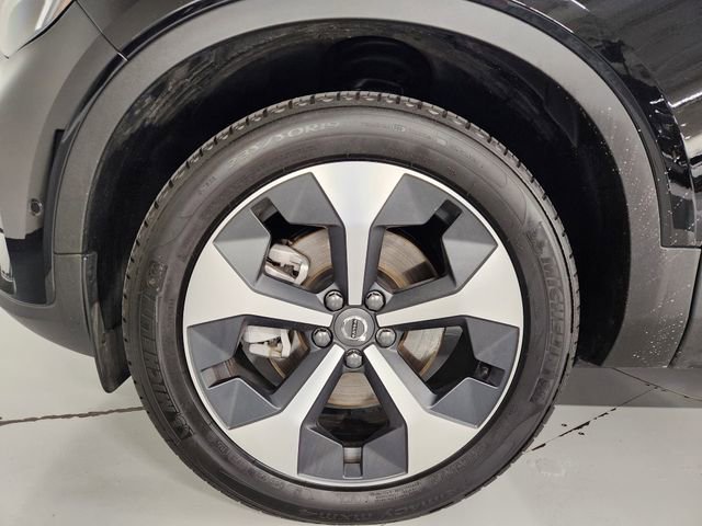 New 2026 Volvo XC40 B5 Plus AWD/4WD image 8