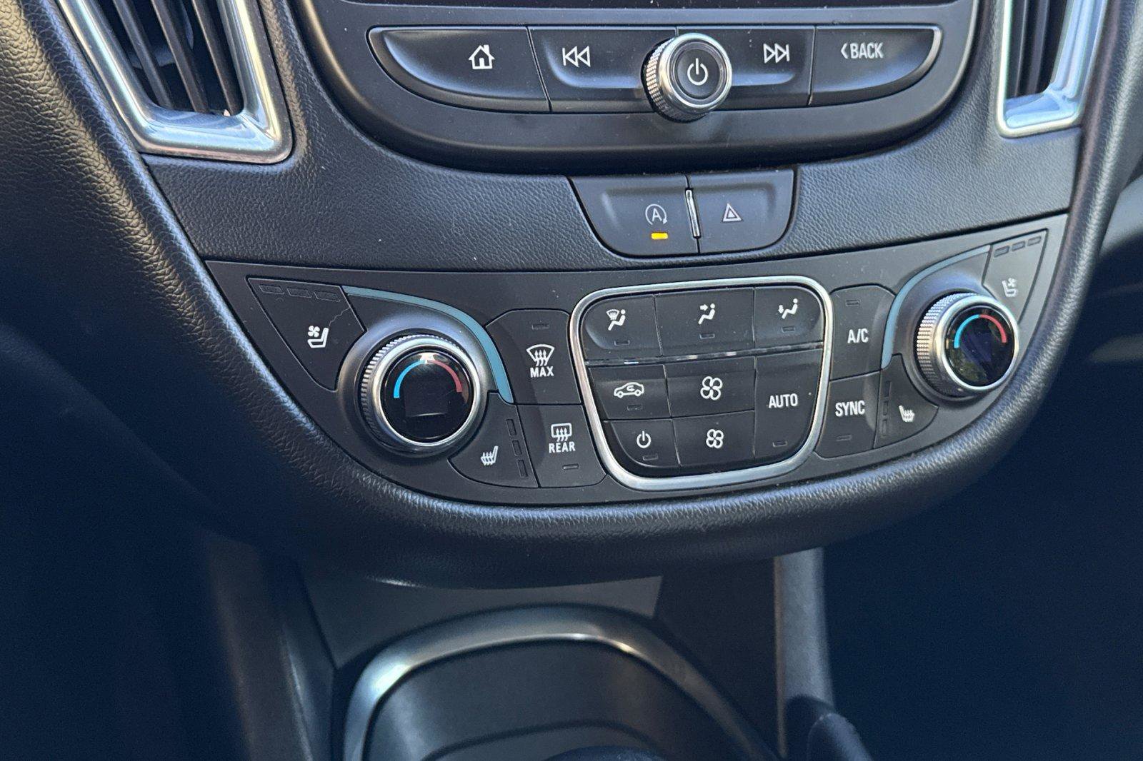 Used 2024 Chevrolet Malibu LT image 23