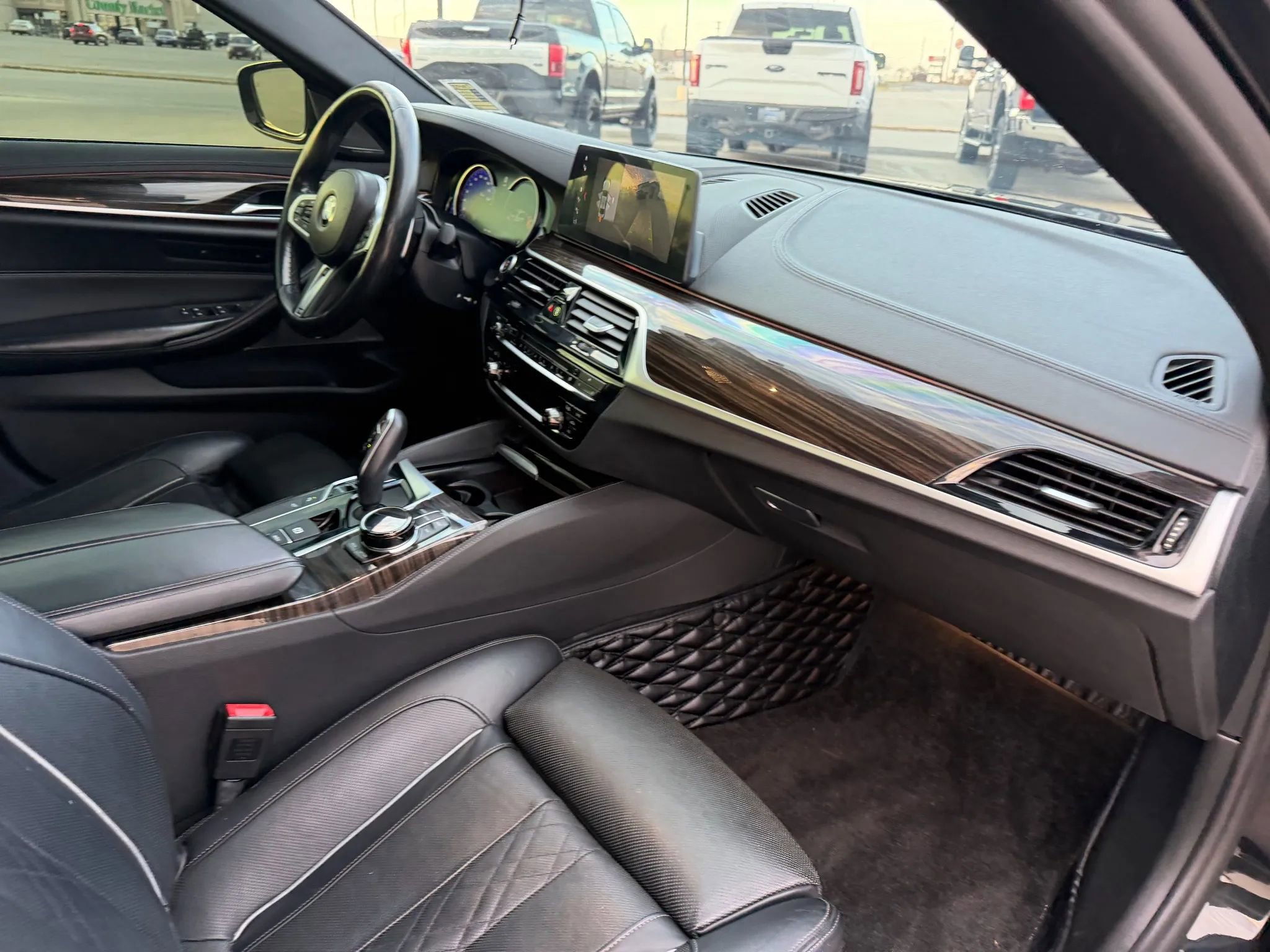 Used 2018 BMW M550i xDrive M550i xDrive Sedan 4D w/ Driving Assistance Package image 67